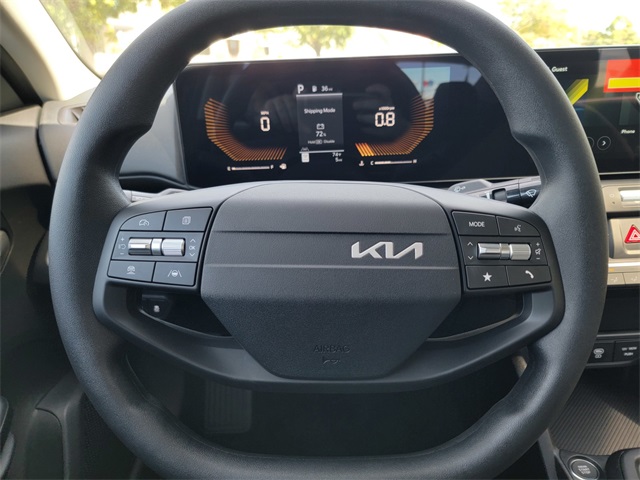 2025 Kia K4 LX photo 23