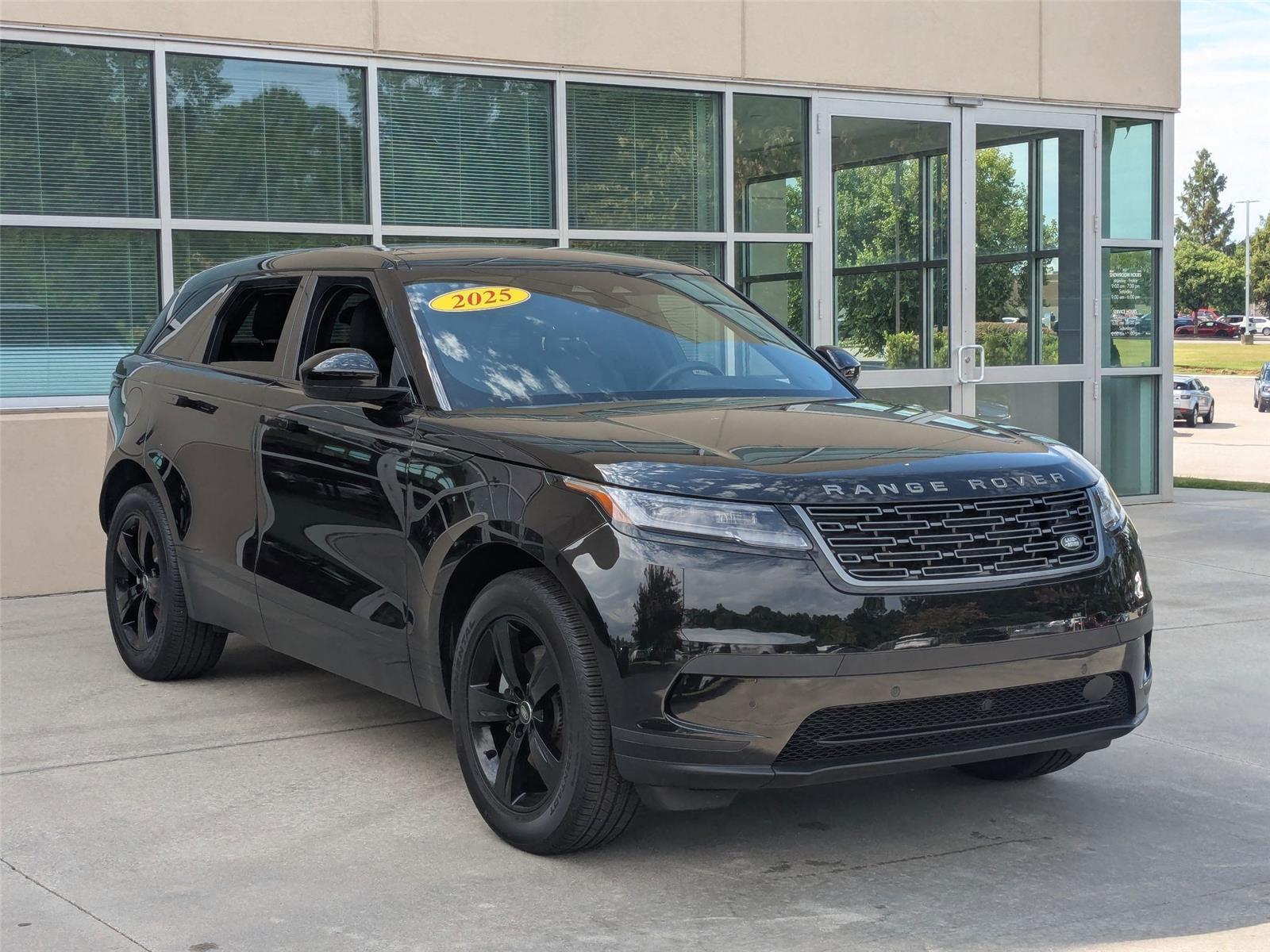2025 Land Rover Range Rover Velar S photo 2