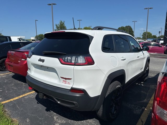 2021 Jeep Cherokee Trailhawk photo 2