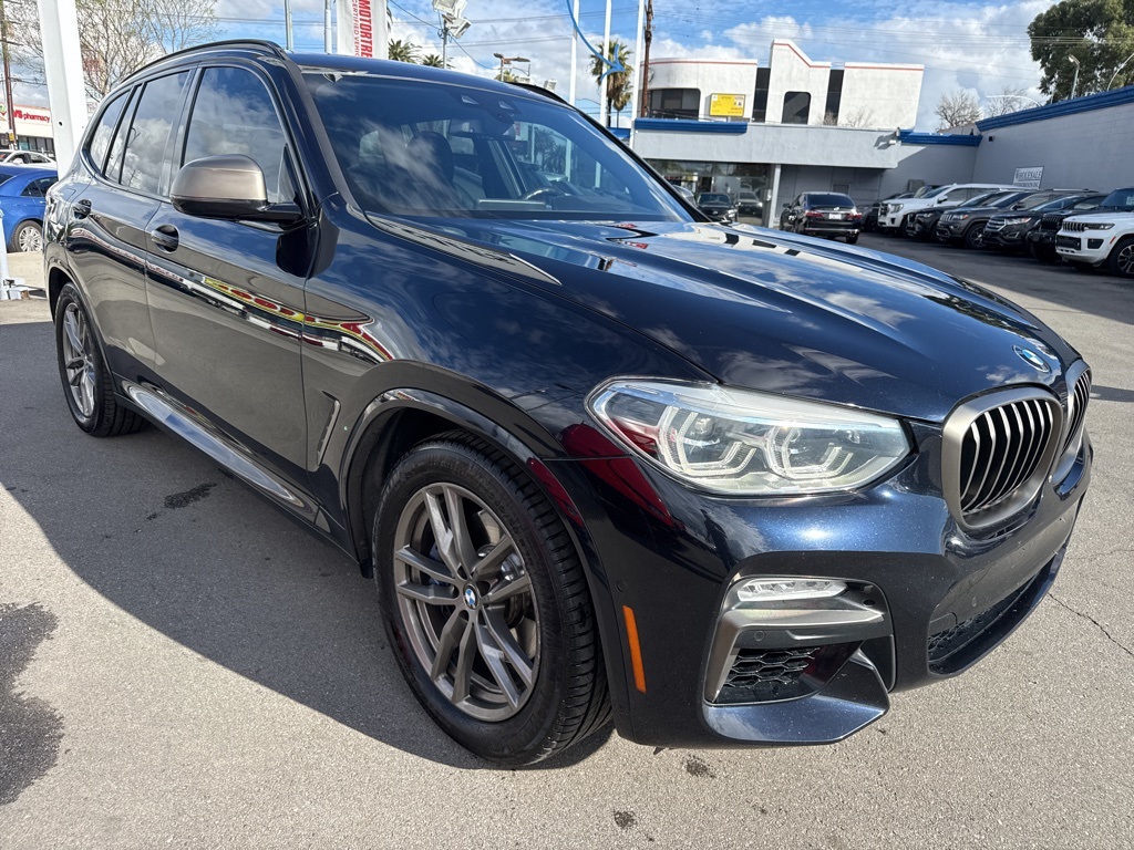 2019 BMW X3 40i's photo