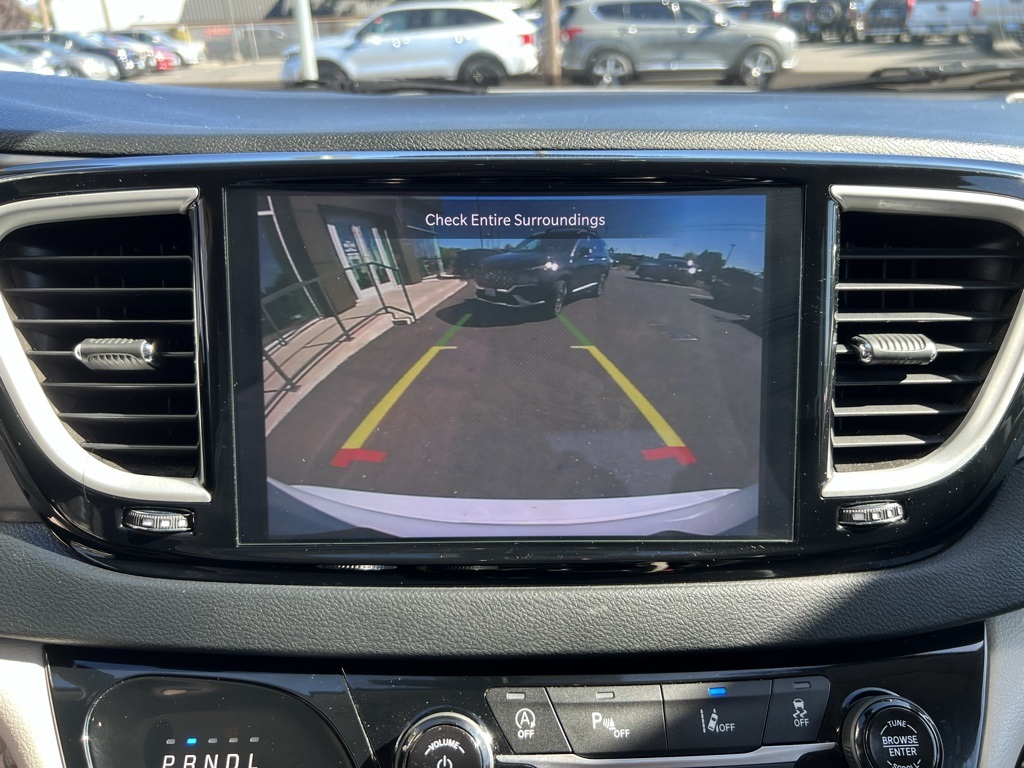 2023 Chrysler Pacifica Touring L photo 19