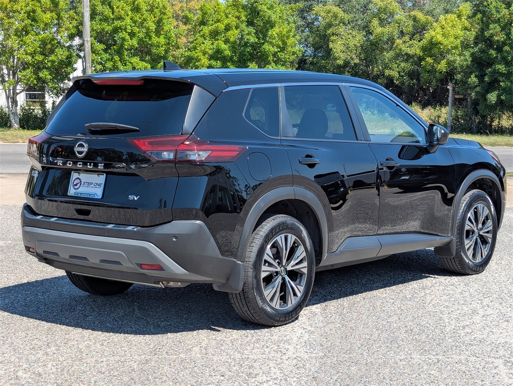 2023 Nissan Rogue SV photo 6