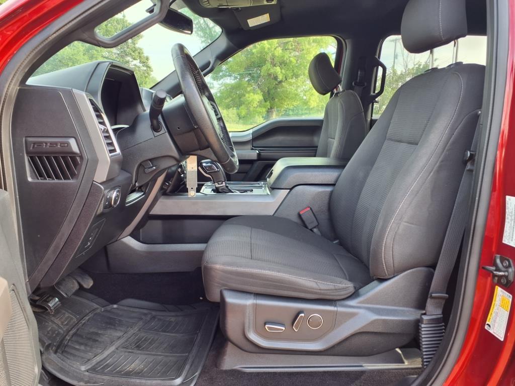 2015 Ford F-150 XLT photo 3