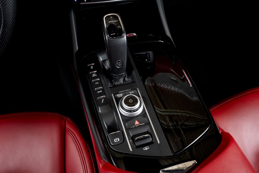 2022 Maserati Levante GT photo 43