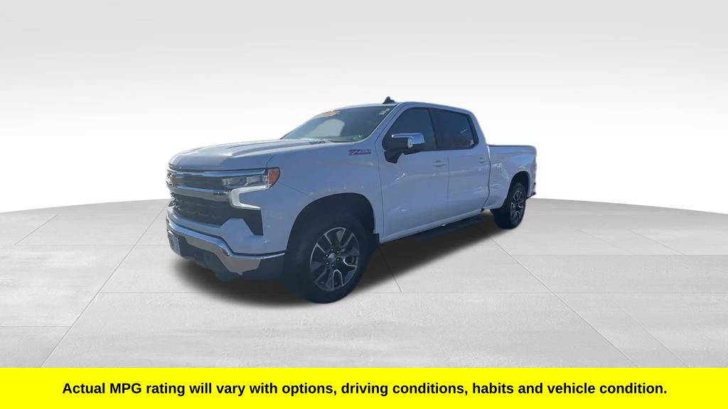 2022 Chevrolet Silverado 1500 LT photo 2