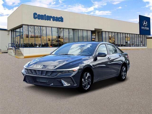 2026 Hyundai Elantra SEL's photo