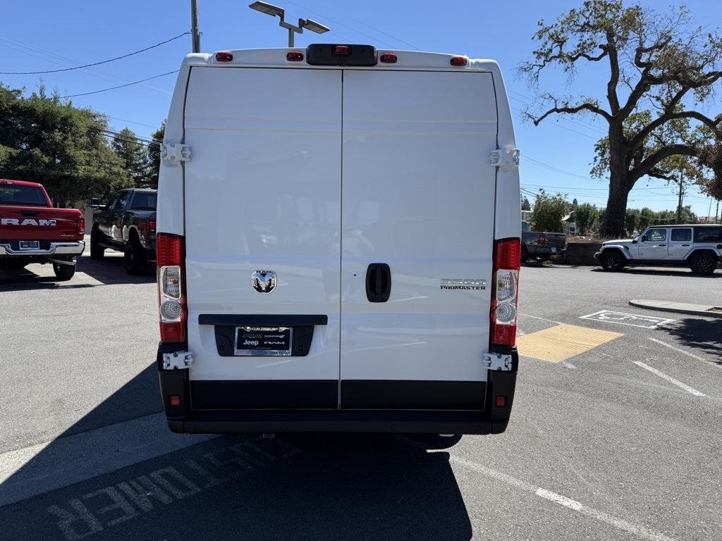 2026 Ram ProMaster 3500 Cargo Van photo 3