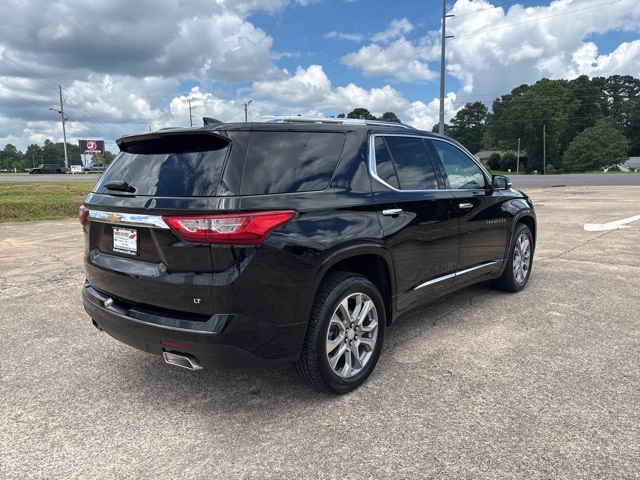 2021 Chevrolet Traverse Premier photo 8