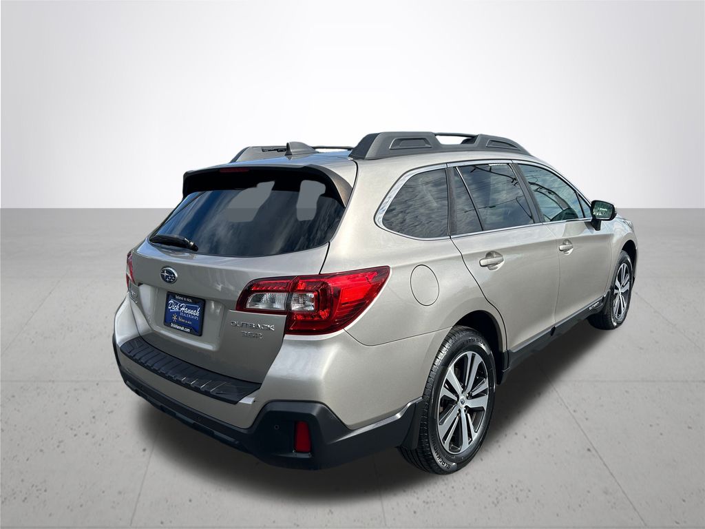 2018 Subaru Outback 3.6R Limited photo 7
