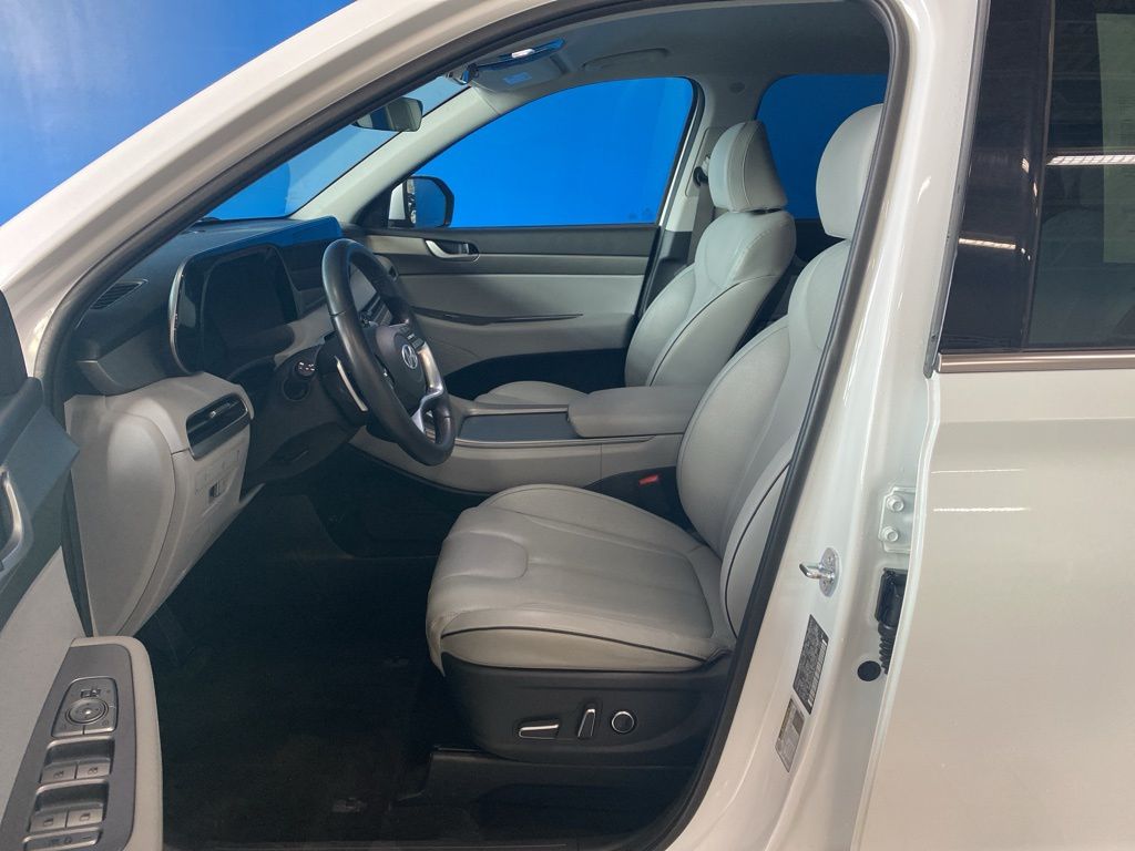 2024 Hyundai Palisade SEL photo 2