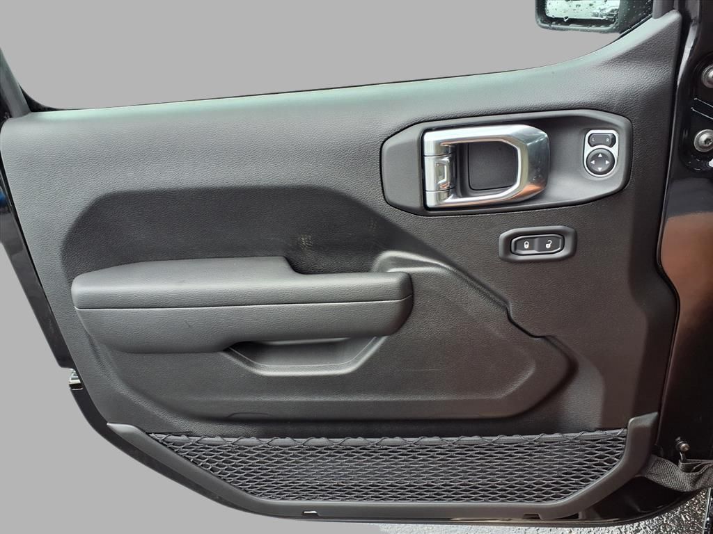 2025 Jeep Wrangler Sport S photo 15