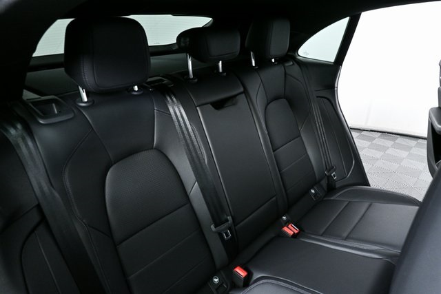 2025 Porsche Macan Electric photo 19