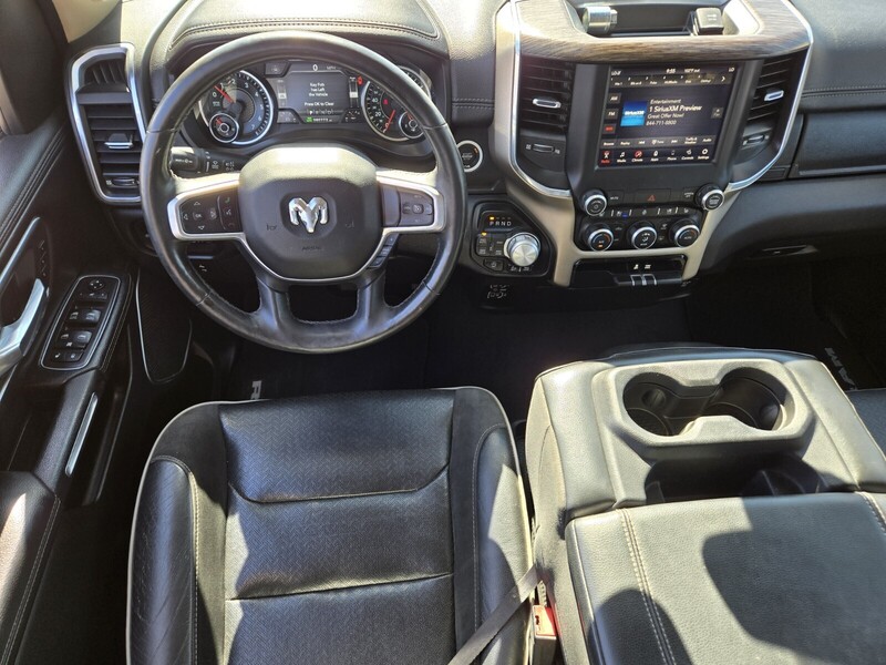 2019 Ram 1500 Laramie photo 12