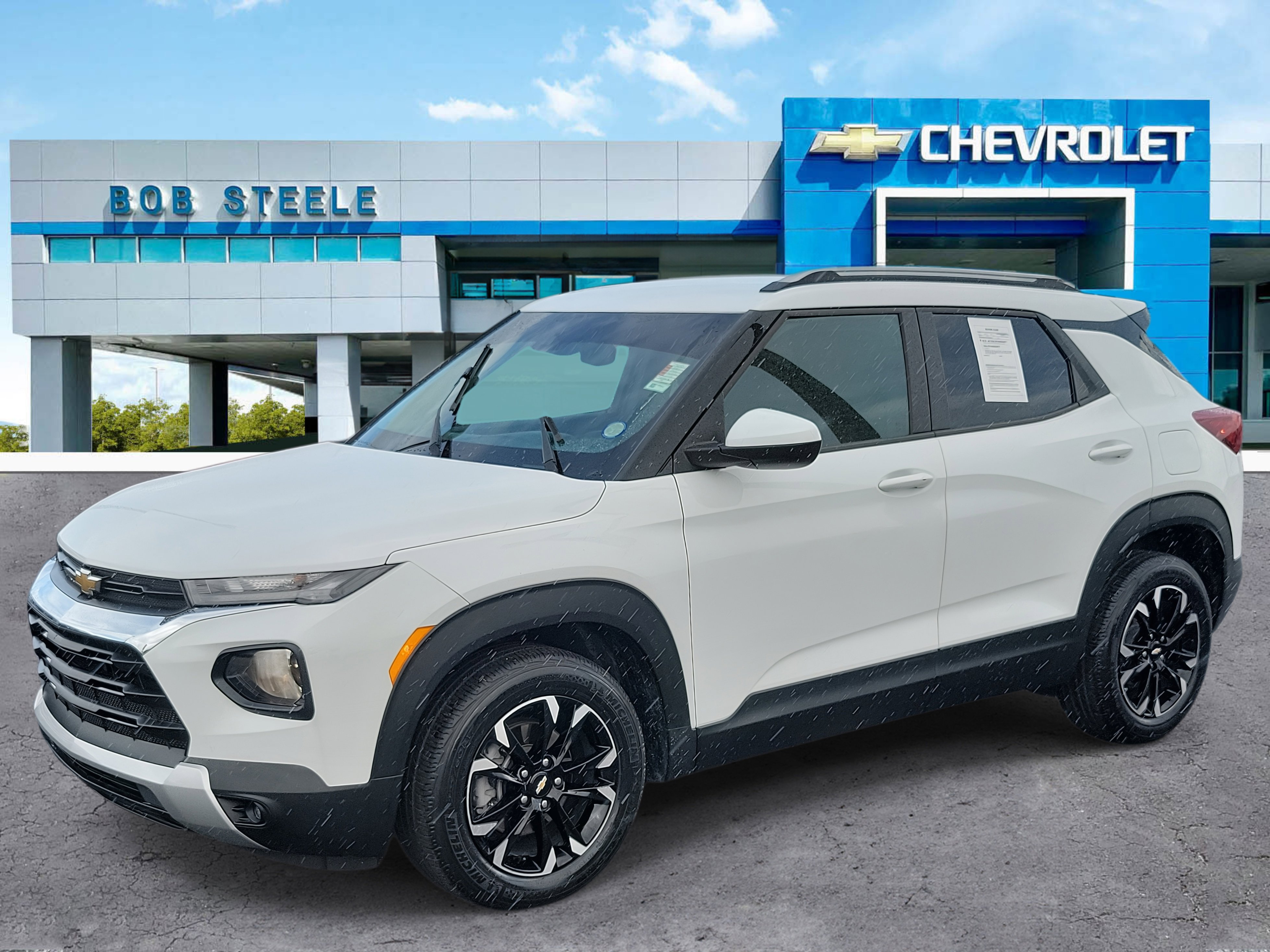 2021 Chevrolet Trailblazer LT photo 2