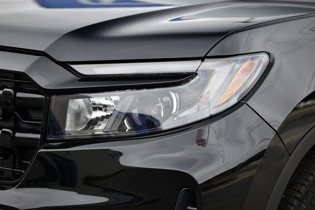 2026 Honda Ridgeline Black Edition photo 3