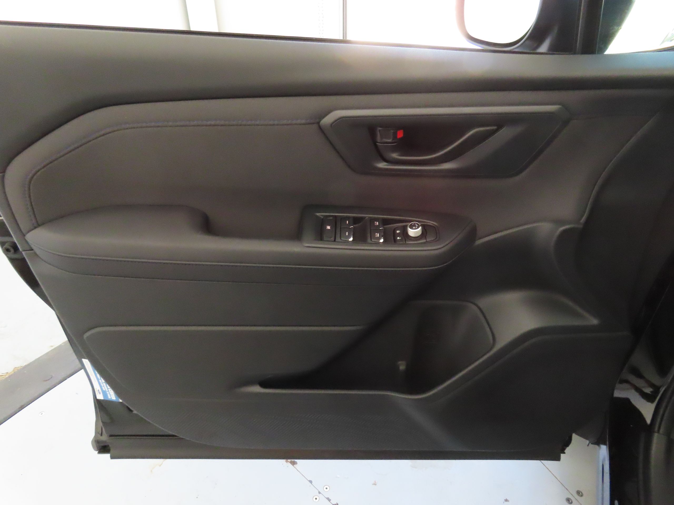 2025 Subaru Forester Premium Base photo 9