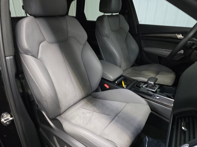 2022 Audi SQ5 Premium Plus photo 25