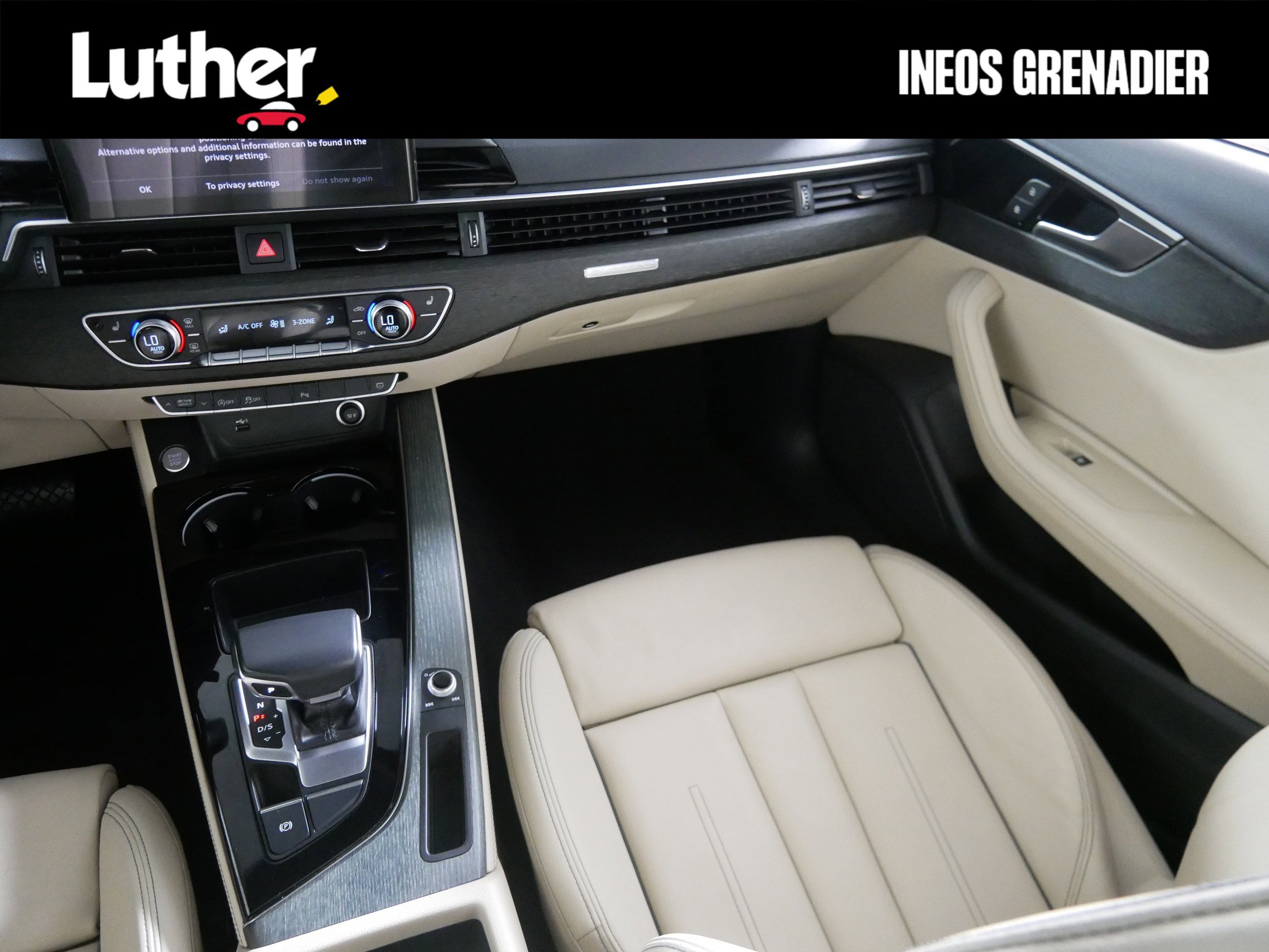 2022 Audi A4 S line Quattro Premium Plus photo 11
