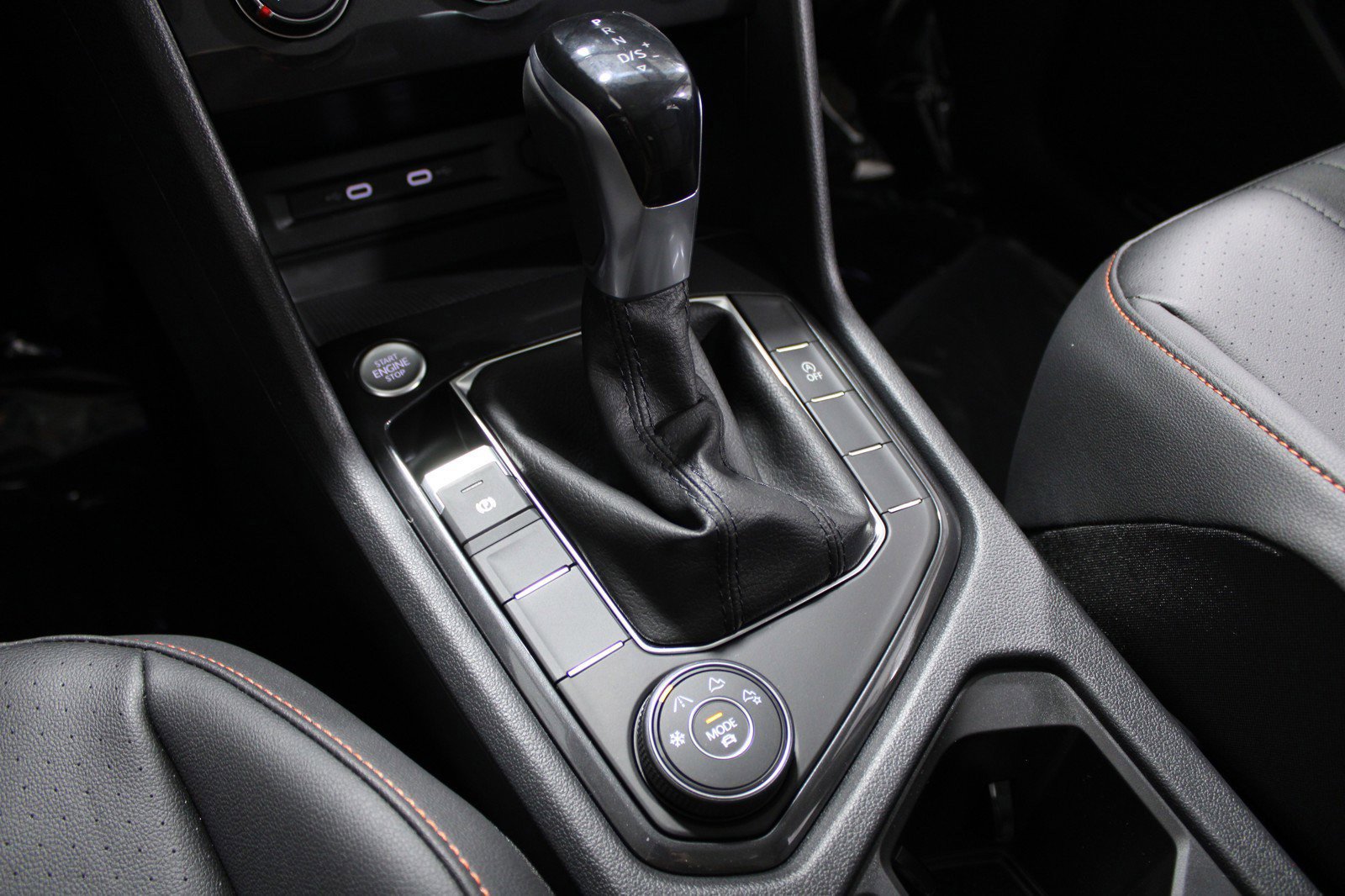 2024 Volkswagen Tiguan Wolfsburg Edition photo 15