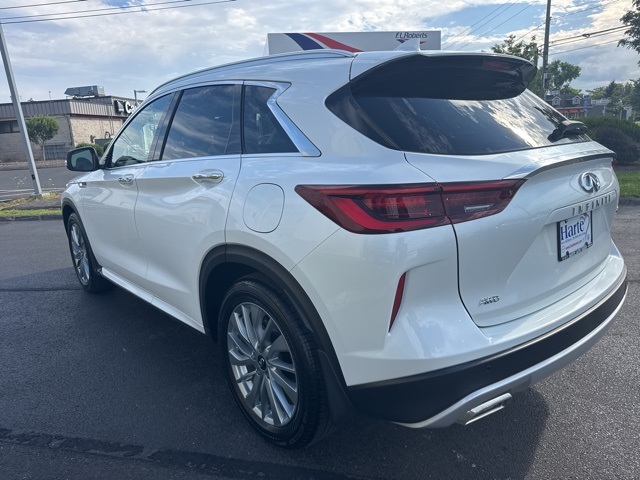 2025 Infiniti QX50 Luxe AWD photo 4