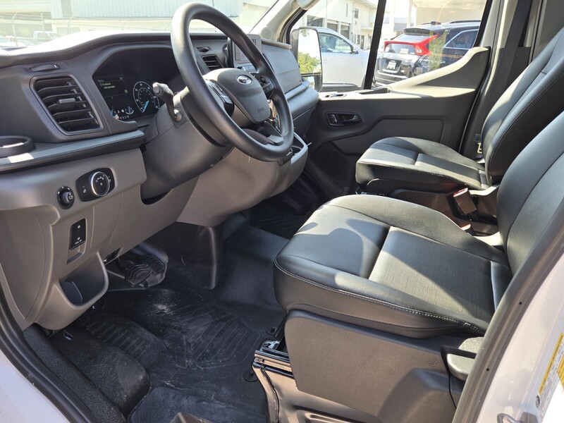 2024 Ford Transit photo 9