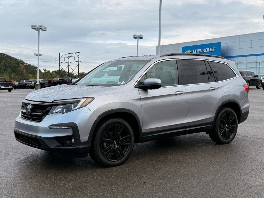 2022 Honda Pilot SE's photo