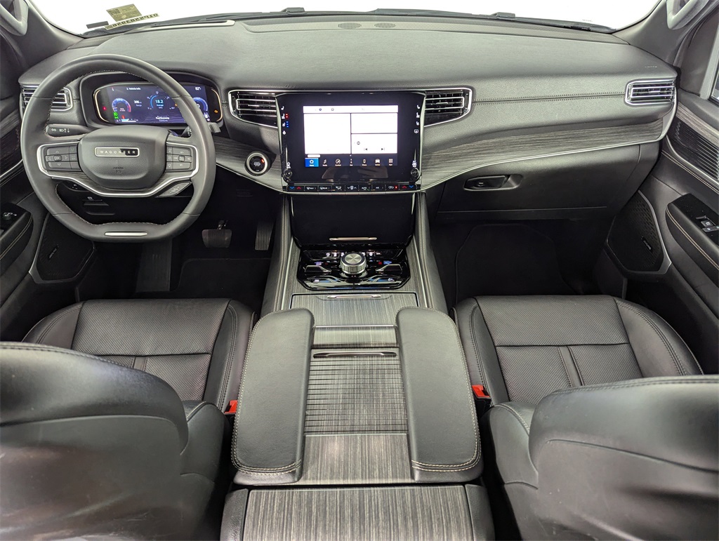 2023 Jeep Wagoneer L Series III photo 14