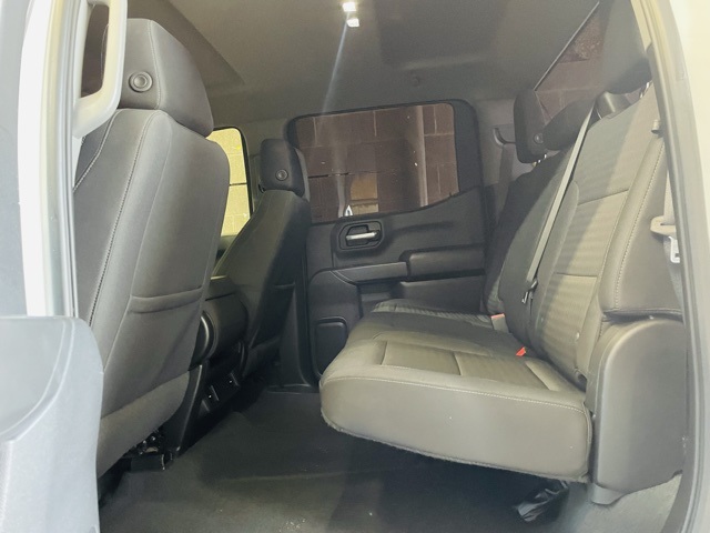 2023 Chevrolet Silverado 1500 Custom photo 23