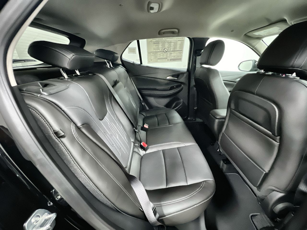 2025 Buick Encore GX Avenir photo 46