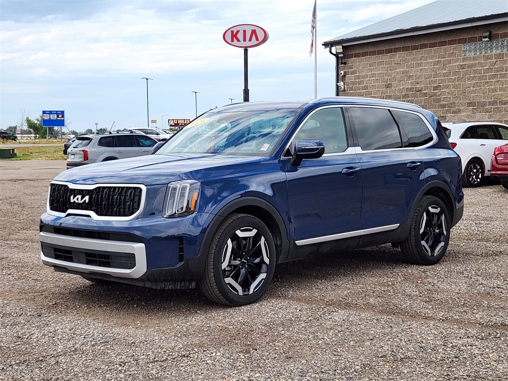 2024 Kia Telluride EX photo 4