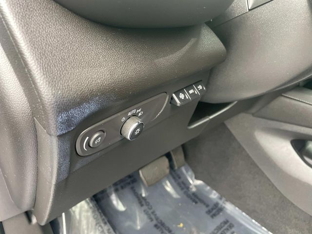 2021 Buick Envision Essence photo 21