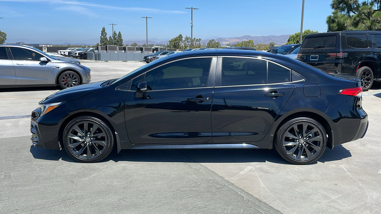 2024 Toyota Corolla Hybrid SE photo 2