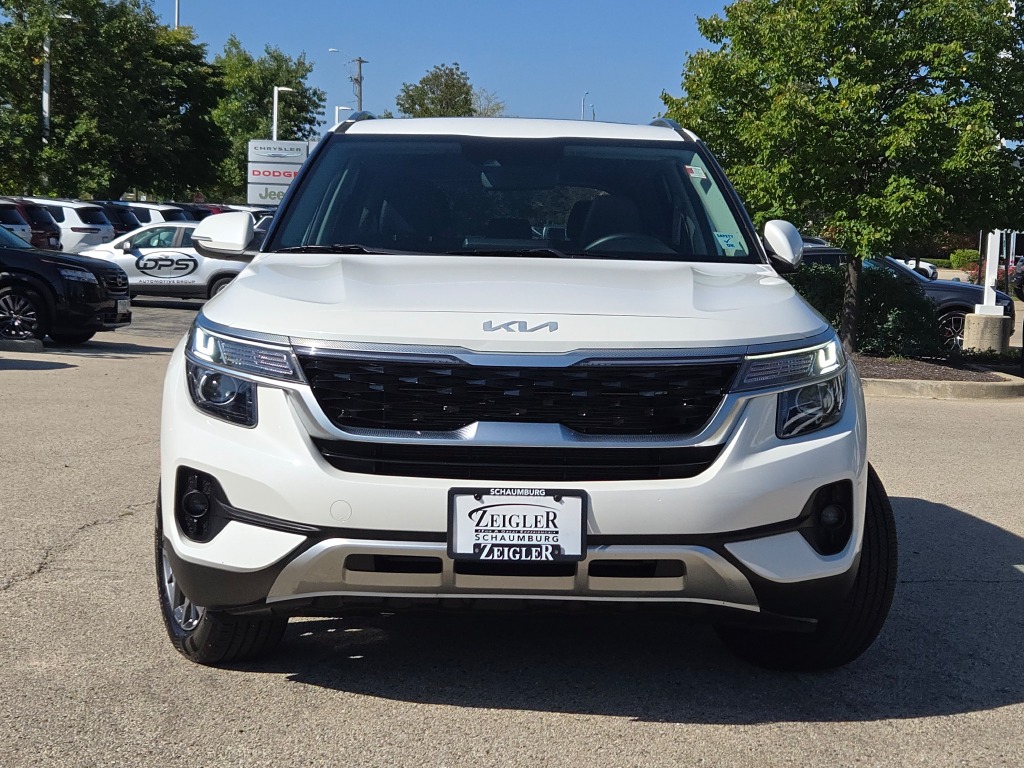 2022 Kia Seltos EX photo 4
