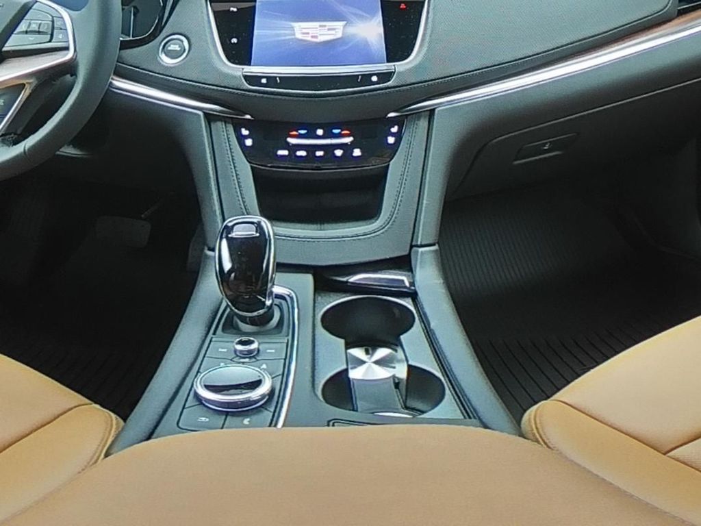2025 Cadillac XT5 Premium Luxury photo 12