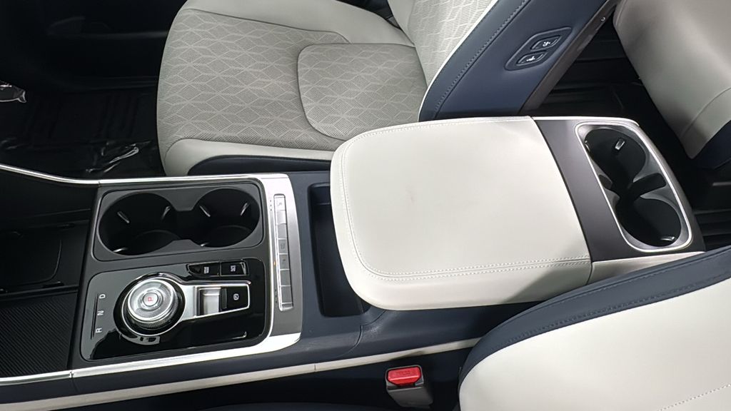 2026 Kia Carnival EX photo 31