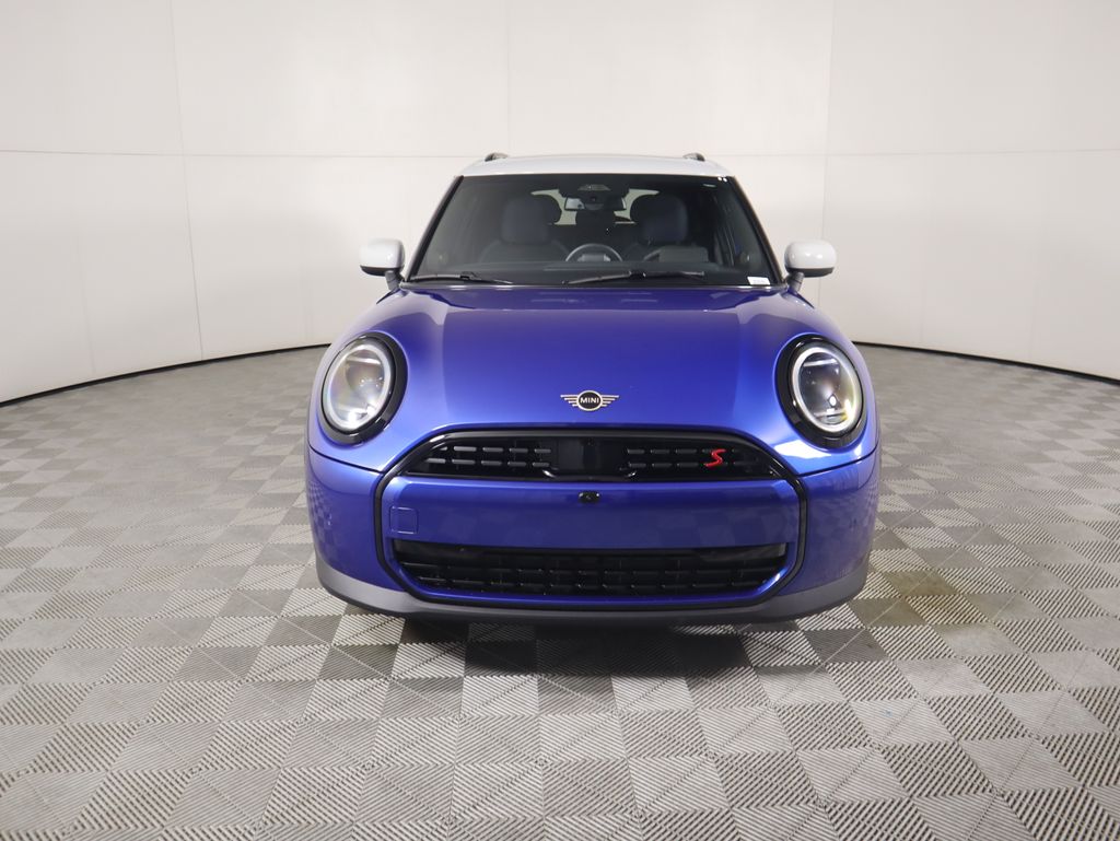 2025 Mini Cooper 4 Door Hardtop Iconic photo 2