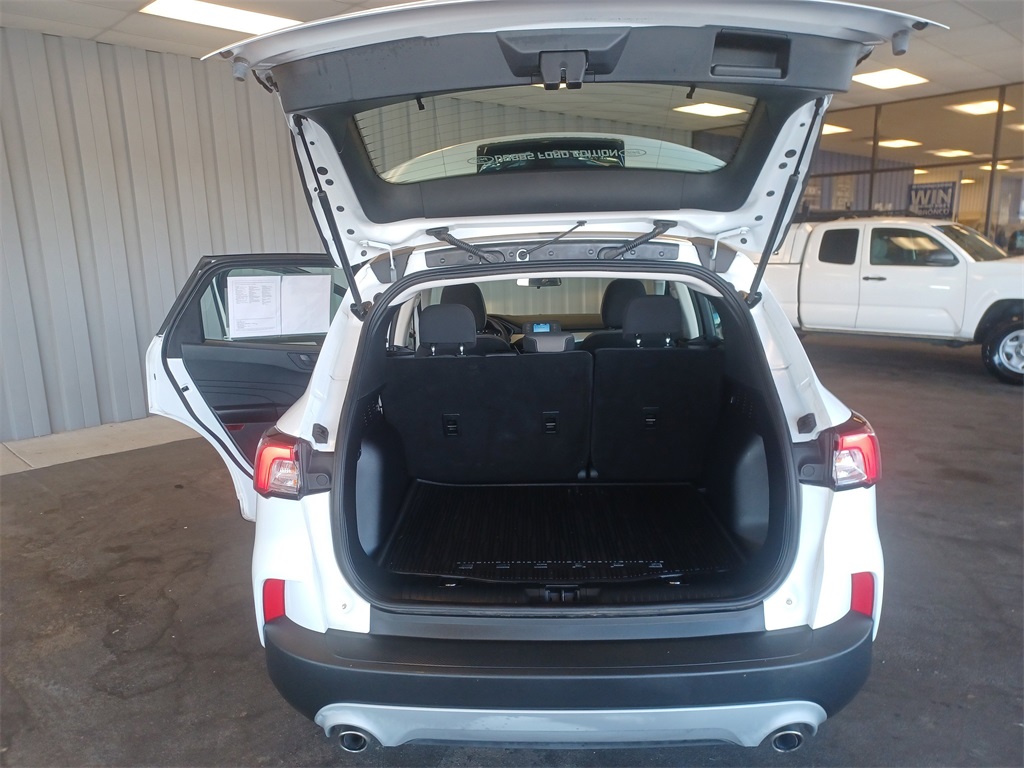 2022 Ford Escape S photo 13