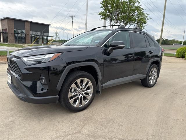 2022 Toyota RAV4 XLE Premium's photo