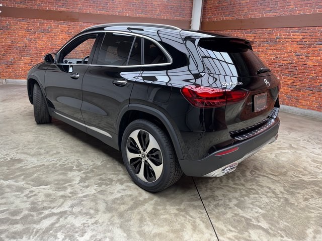 2026 Mercedes Benz GLA 250 4MATIC photo 2