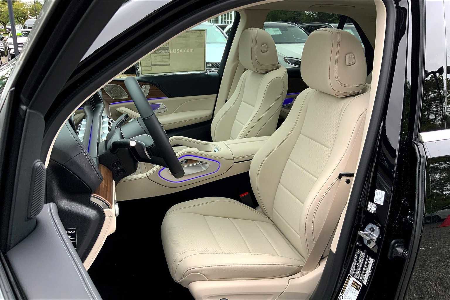 2026 Mercedes Benz GLE 450e 4MATIC photo 12