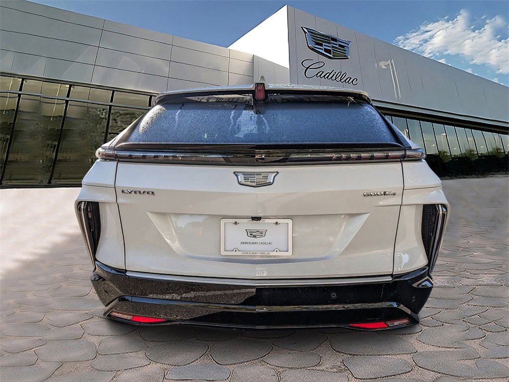 2025 Cadillac Lyriq Luxury photo 4