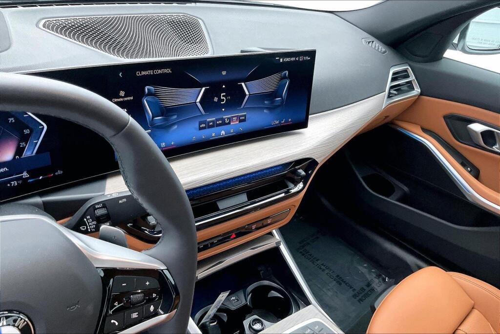 2025 Bmw 330i xDrive photo 4