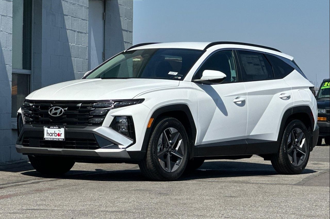 2025 Hyundai Tucson SEL photo 3