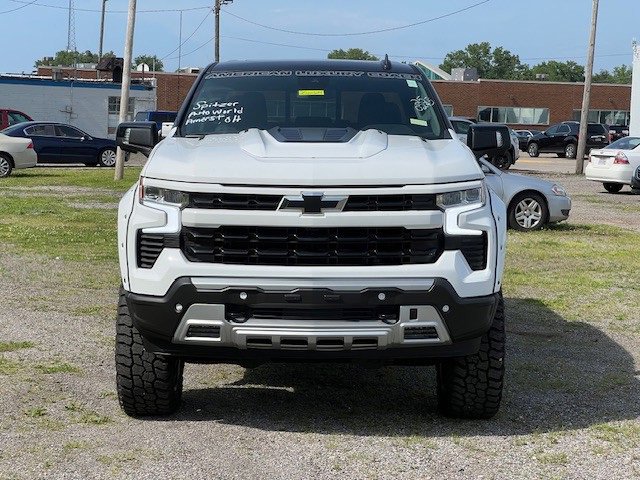 2025 Chevrolet Silverado 1500 RST photo 9