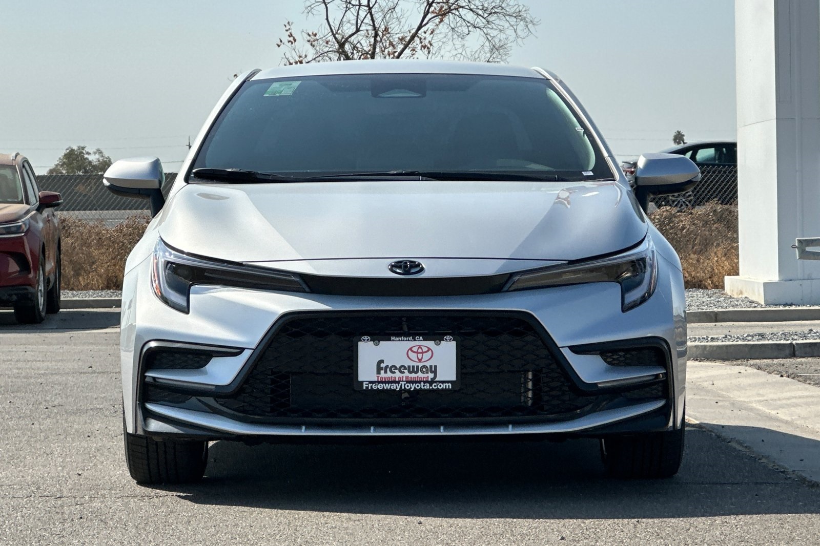2025 Toyota Corolla SE photo 4