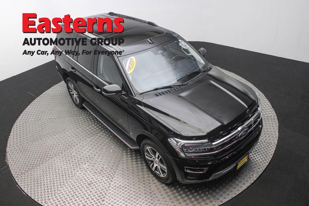 2023 Ford Expedition Limited photo 3