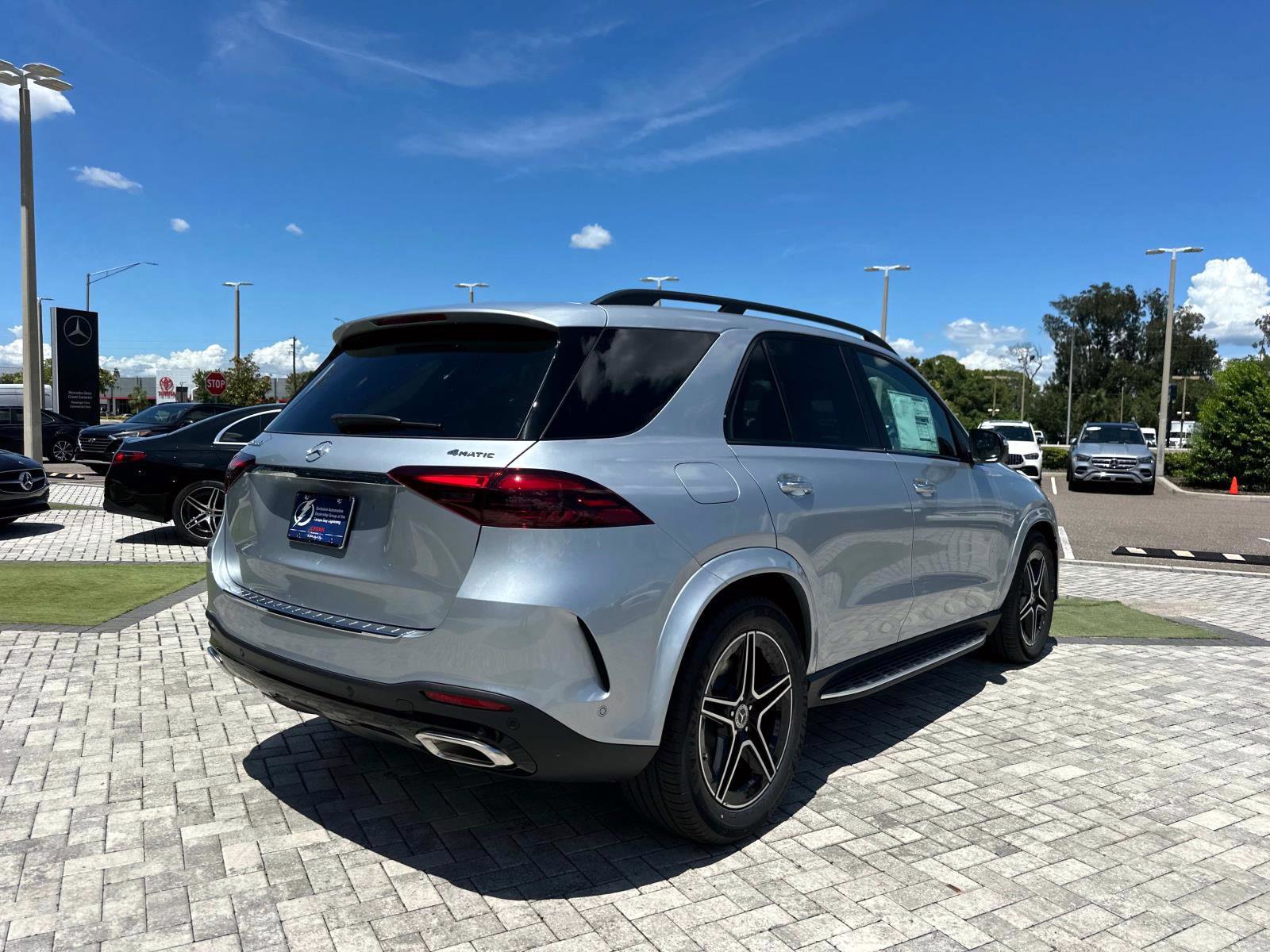 2026 Mercedes Benz GLE 580 4MATIC photo 4