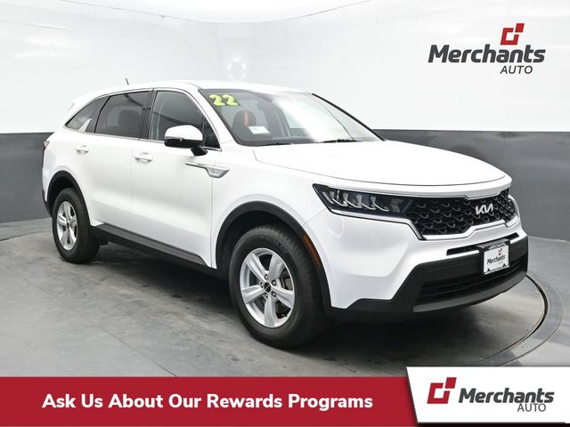 2022 Kia Sorento LX's photo