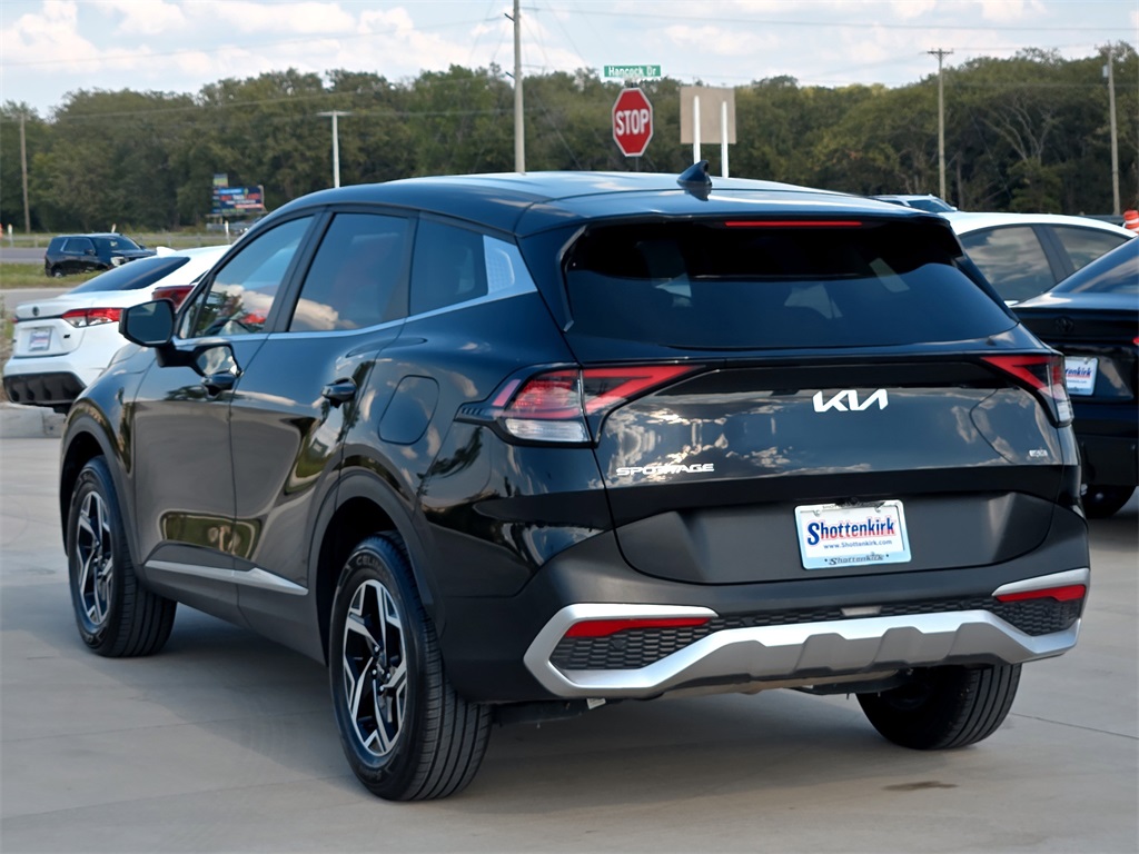 2024 Kia Sportage LX photo 4