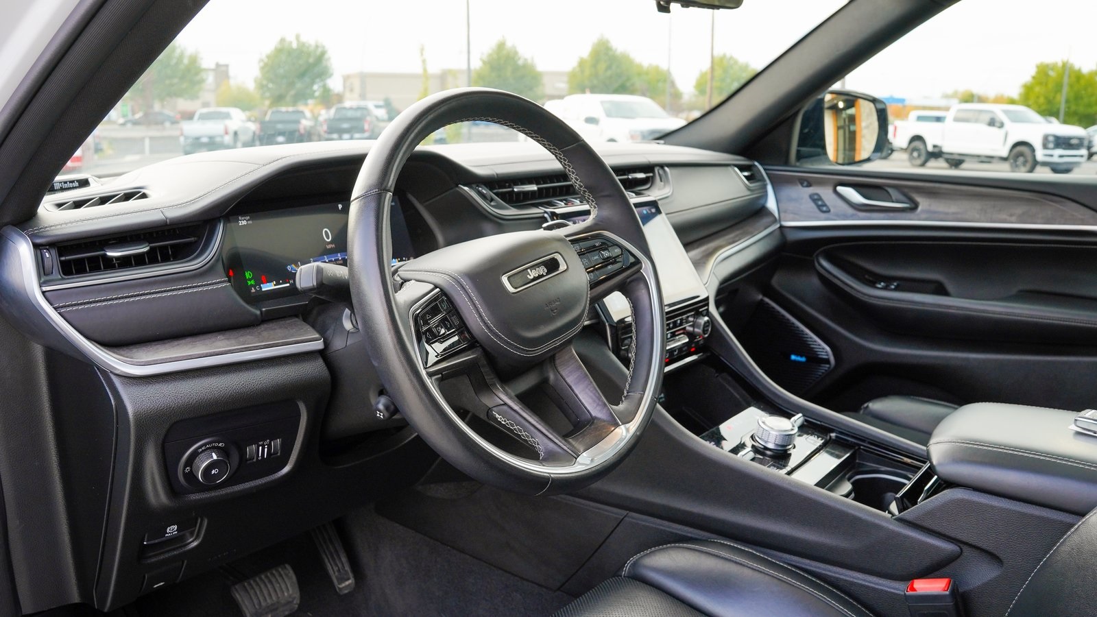 2022 Jeep Grand Cherokee Overland photo 15